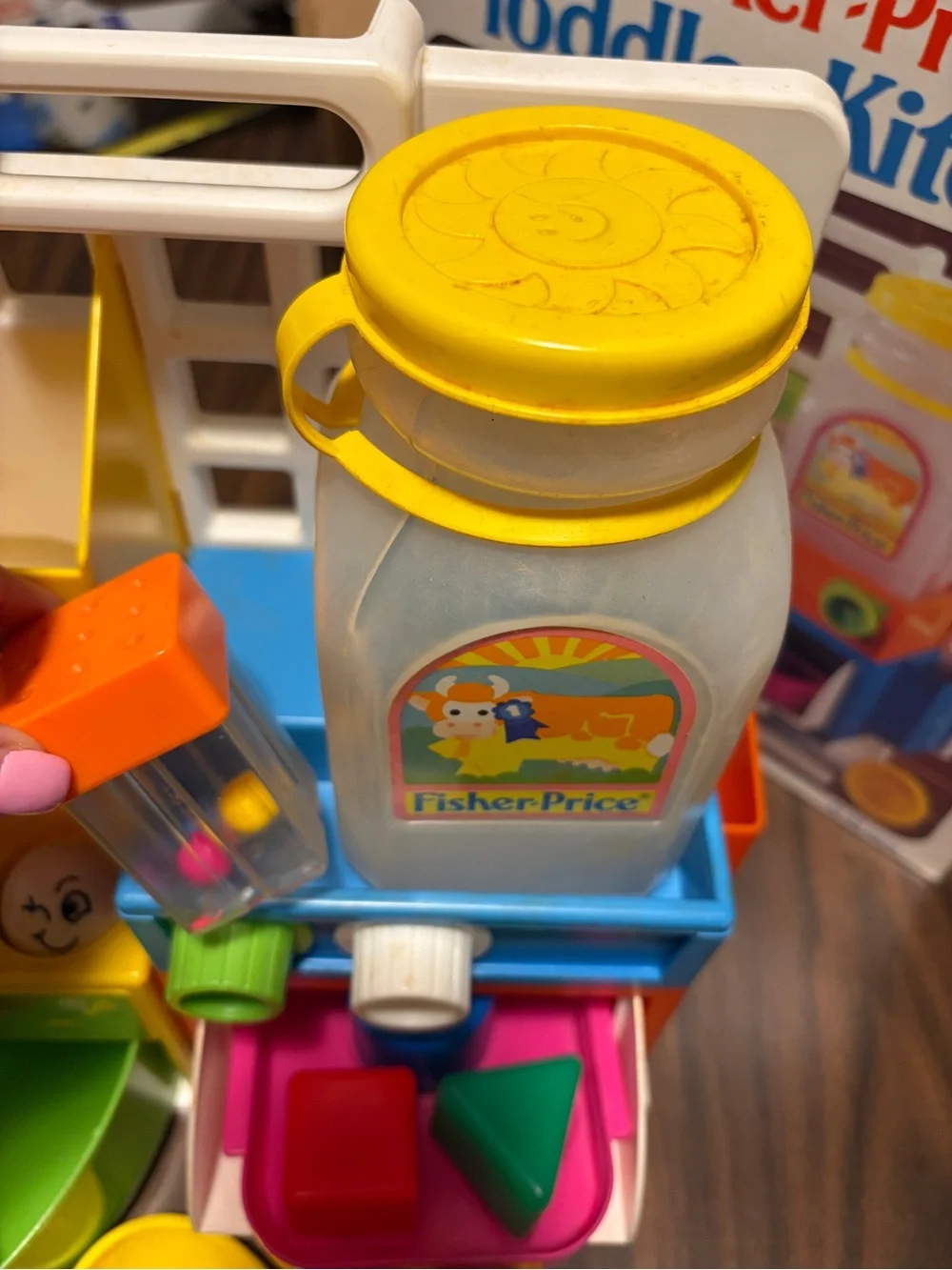 Vintage Fisher Price 1986 Toddler Kitchen #1008 Playset W/ Original Box